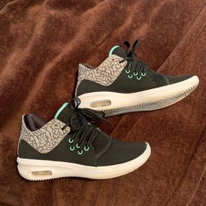 Nike Air Jordan’s First Class